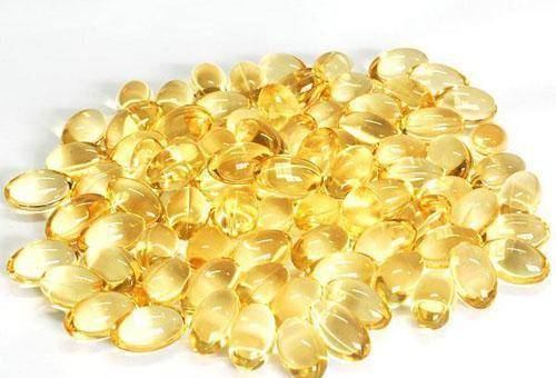  睡前1粒維E，皮膚會(huì)獲得3個(gè)好處，堅(jiān)持使用